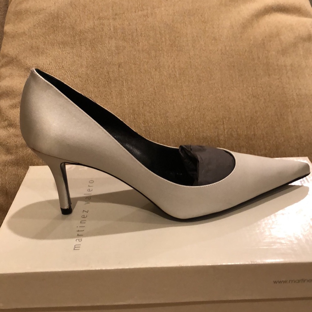 Martinez Valero Kitten Heels